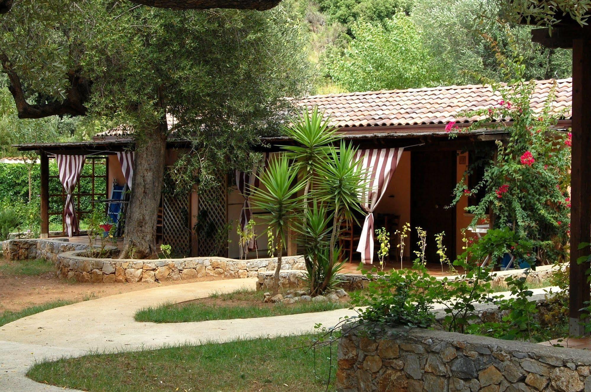 Family Resort Cala Di Luna Marina di Camerota Exterior foto